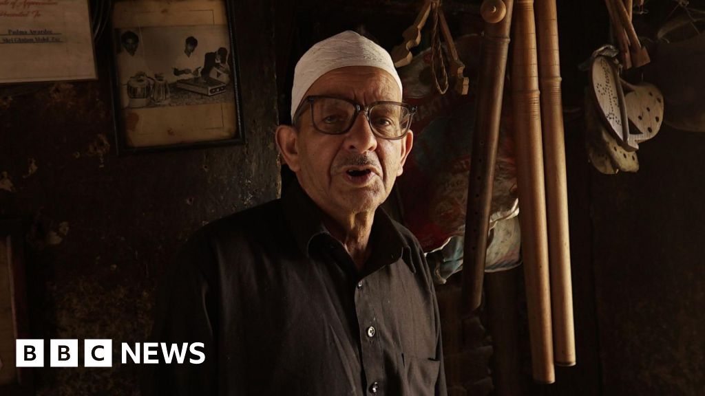 कश्मीर की आखिरी सन्तूरकारी: कब और क्यों जा रहा ये पारंपरिक शिल्प इतिहास के पन्नों में?